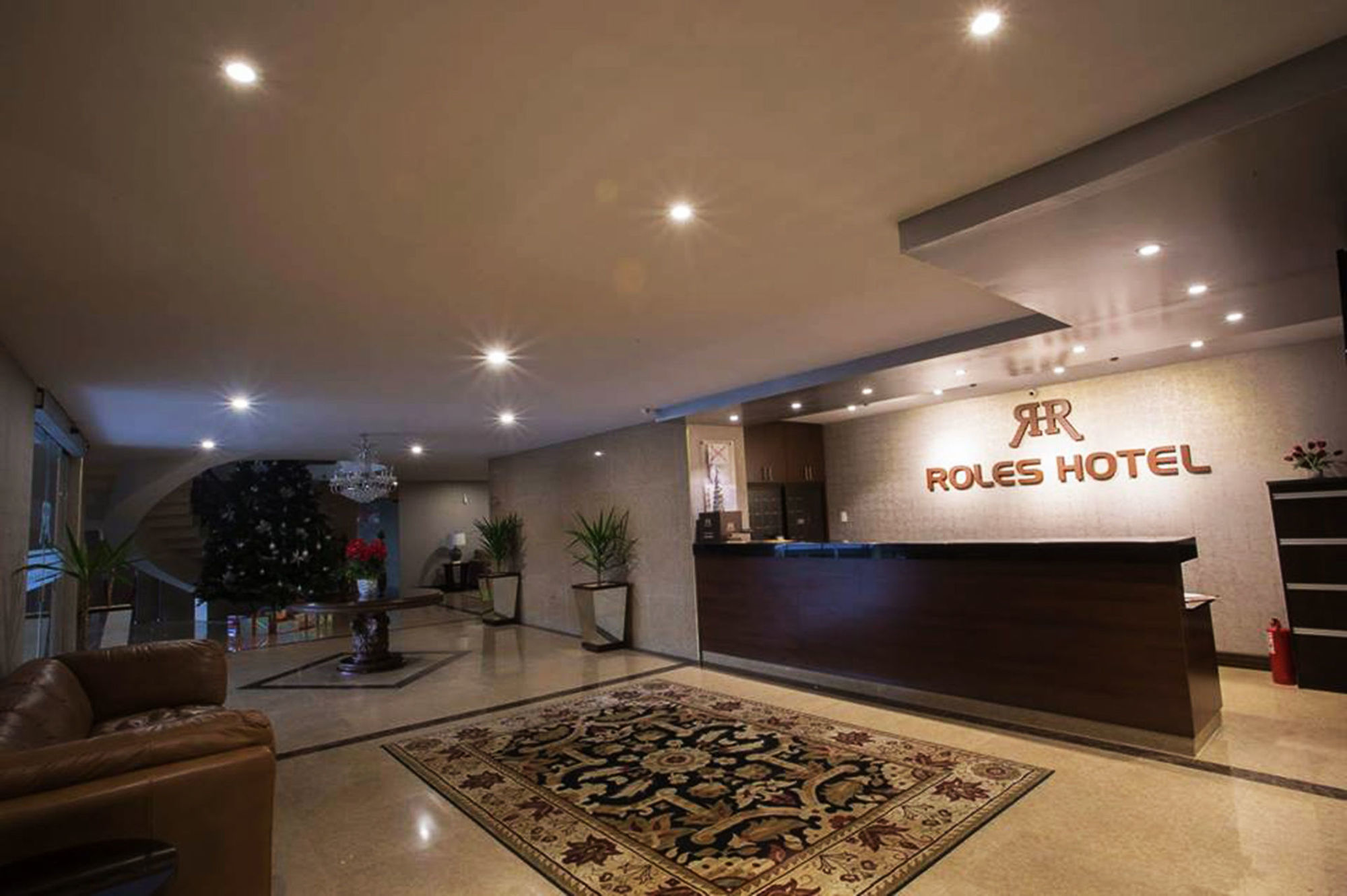 Roles Hotel سوكر المظهر الخارجي الصورة