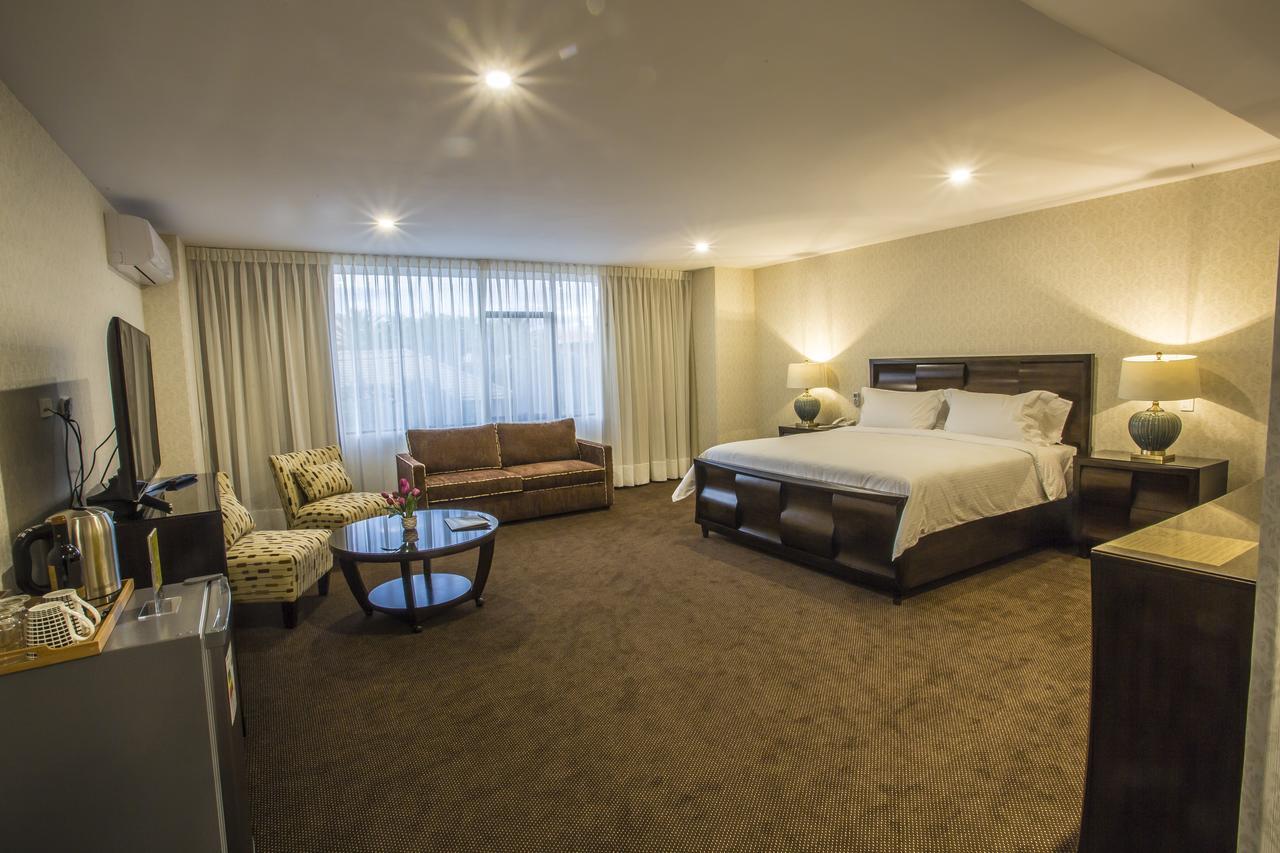 Roles Hotel سوكر المظهر الخارجي الصورة