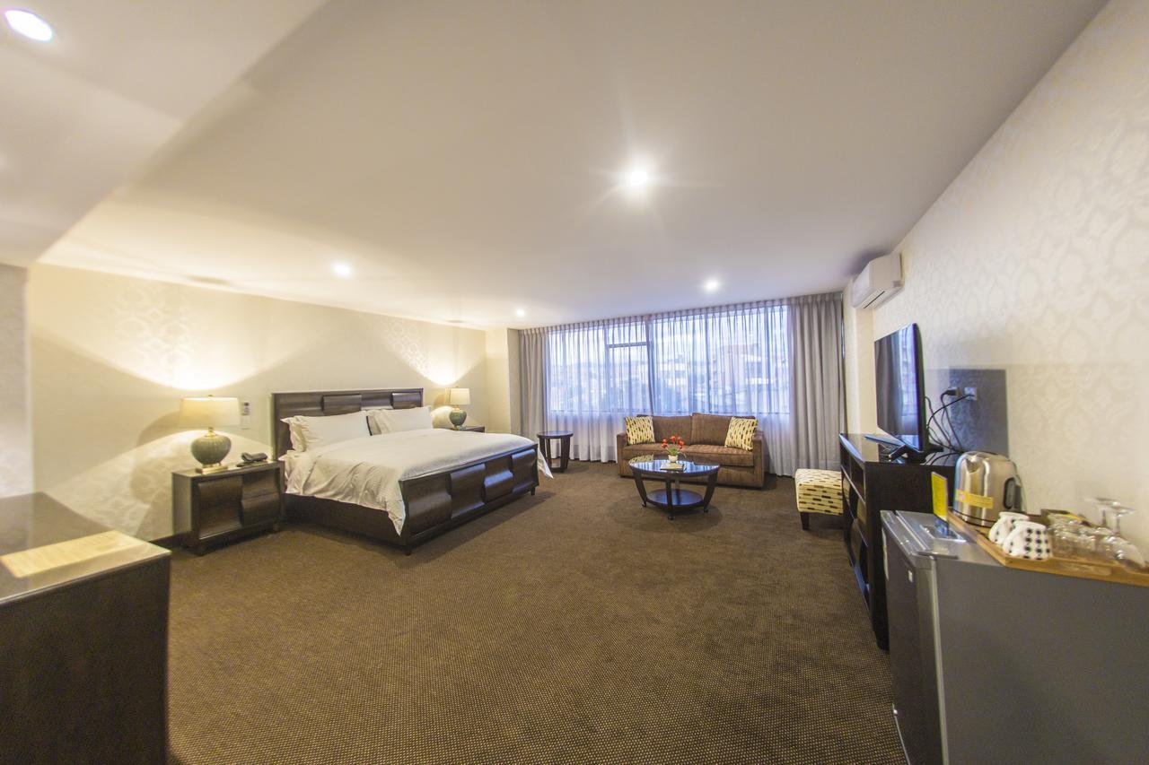Roles Hotel سوكر المظهر الخارجي الصورة