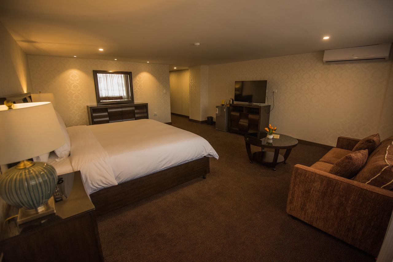 Roles Hotel سوكر المظهر الخارجي الصورة