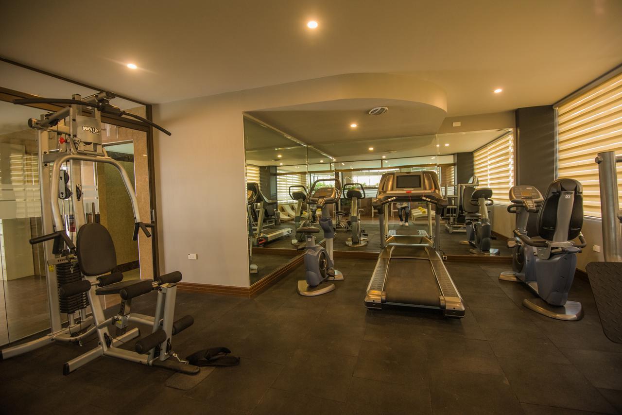 Roles Hotel سوكر المظهر الخارجي الصورة