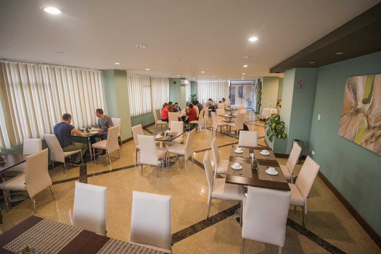 Roles Hotel سوكر المظهر الخارجي الصورة