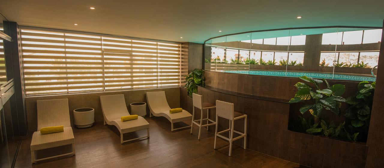 Roles Hotel سوكر المظهر الخارجي الصورة