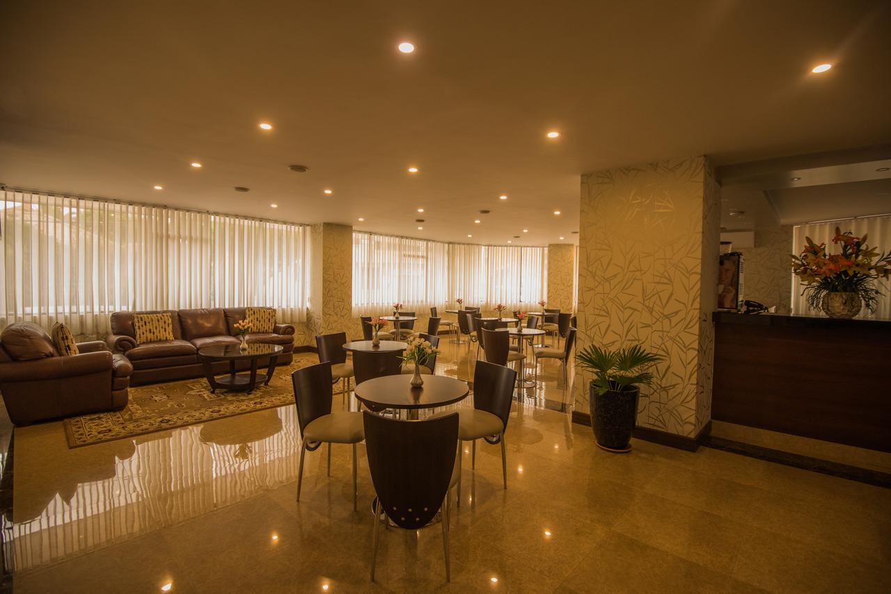 Roles Hotel سوكر المظهر الخارجي الصورة