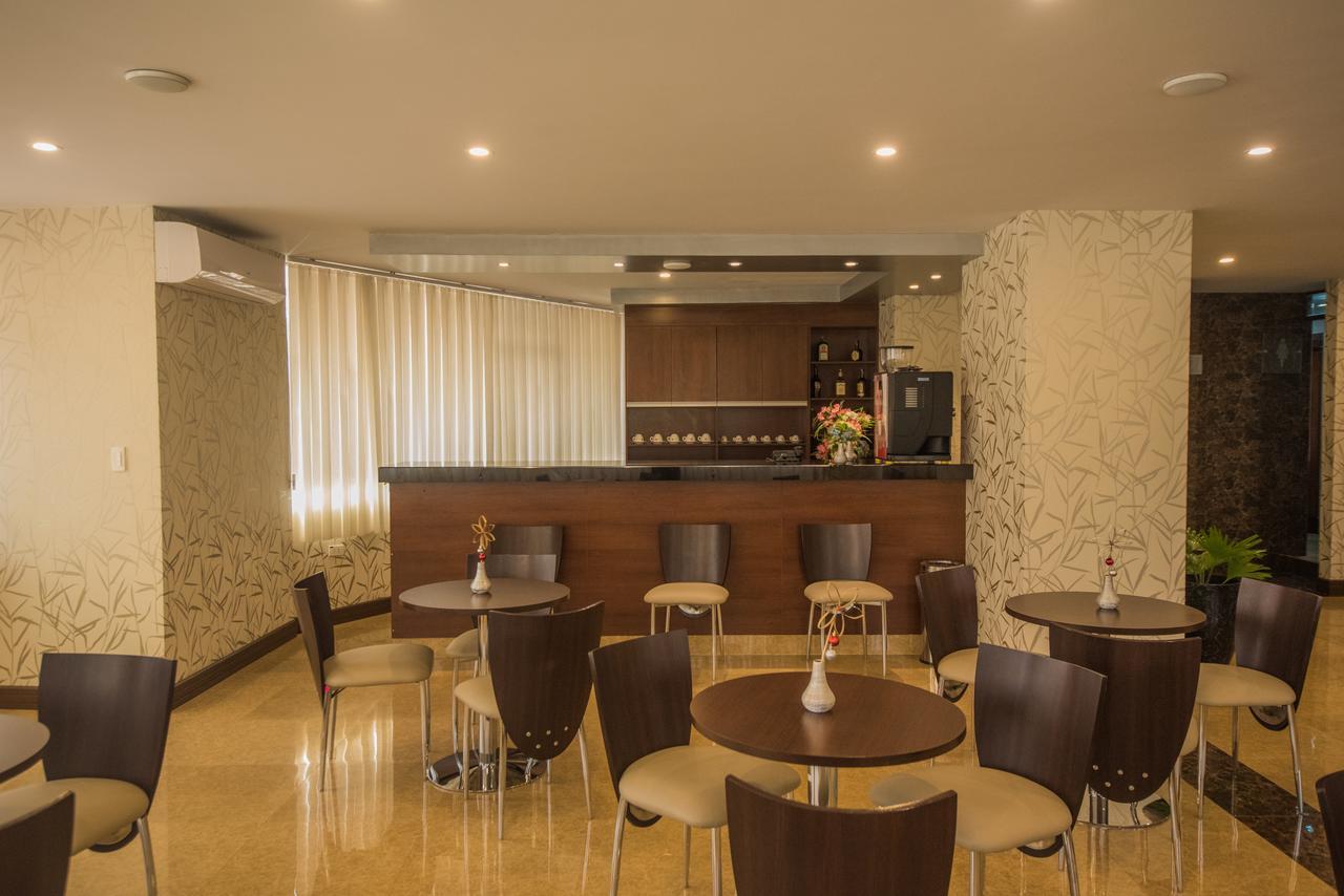 Roles Hotel سوكر المظهر الخارجي الصورة